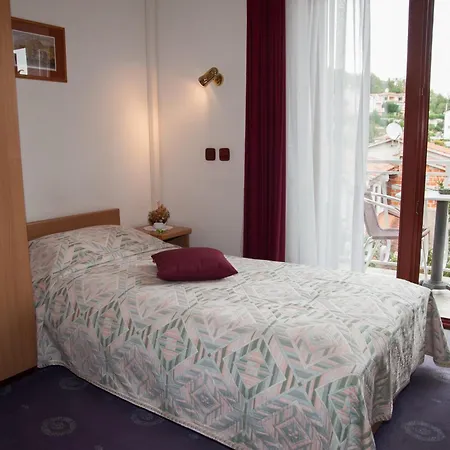Bed & Breakfast Villa Klara-3